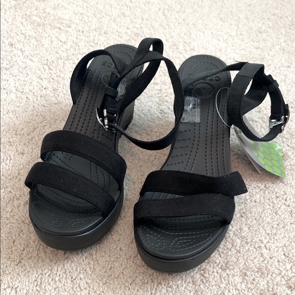 Crocs NWT Leigh‎ Ankle Strap Wedge Sandal Women's Size 10 Black - Picture 1 of 9